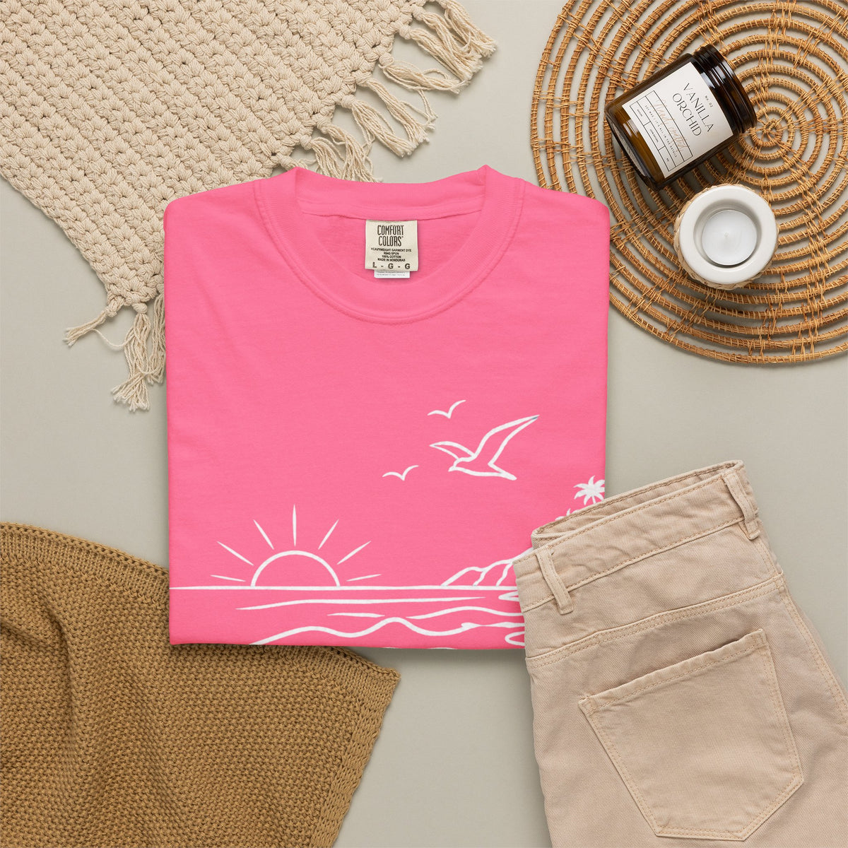 Folded Crunchberry shirt with the text "Malibu Oase."
