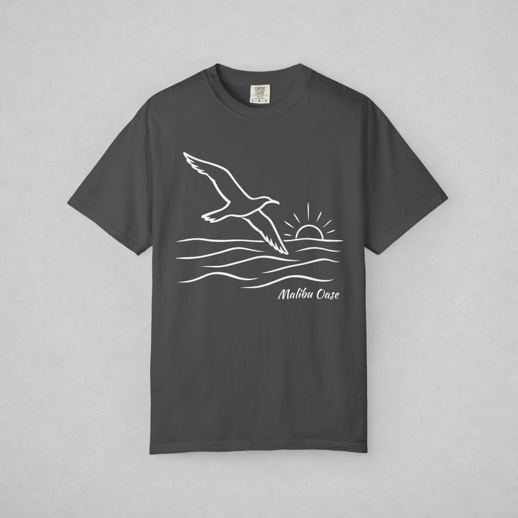 Graphite.  Shirt with text "Malibu Oase."
