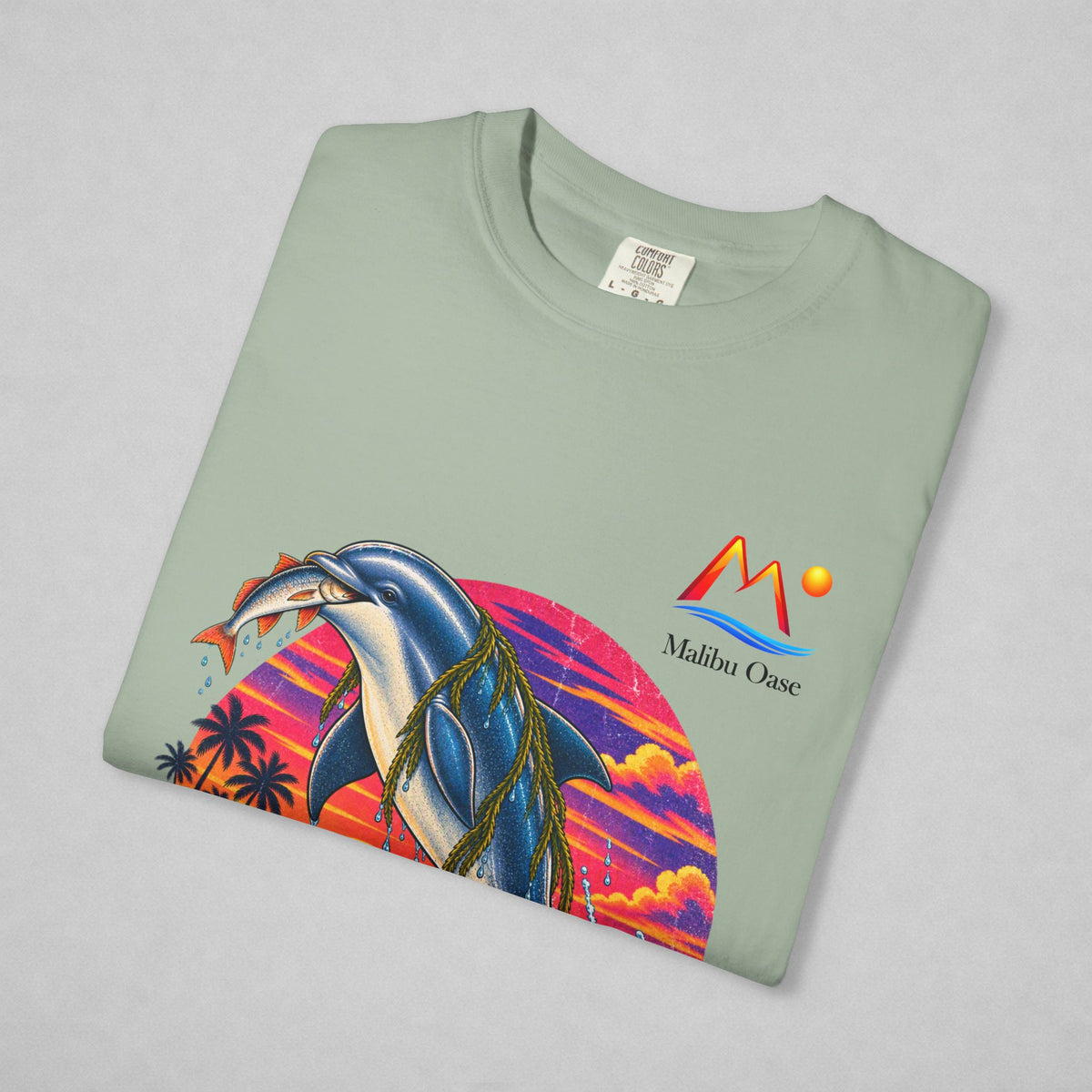Folded Bay T-shirt.